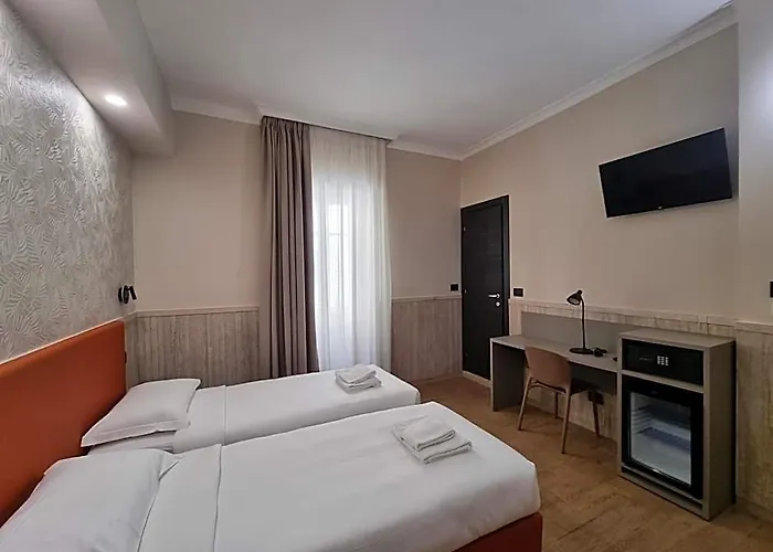 Pyramid Hotel