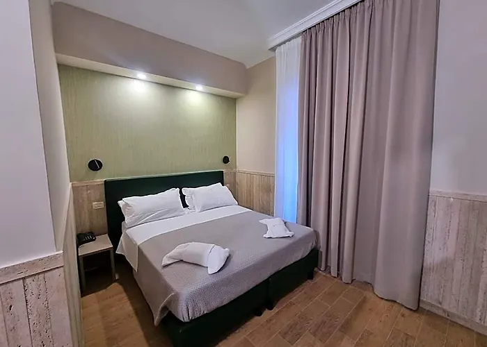 Pyramid 3* Roma