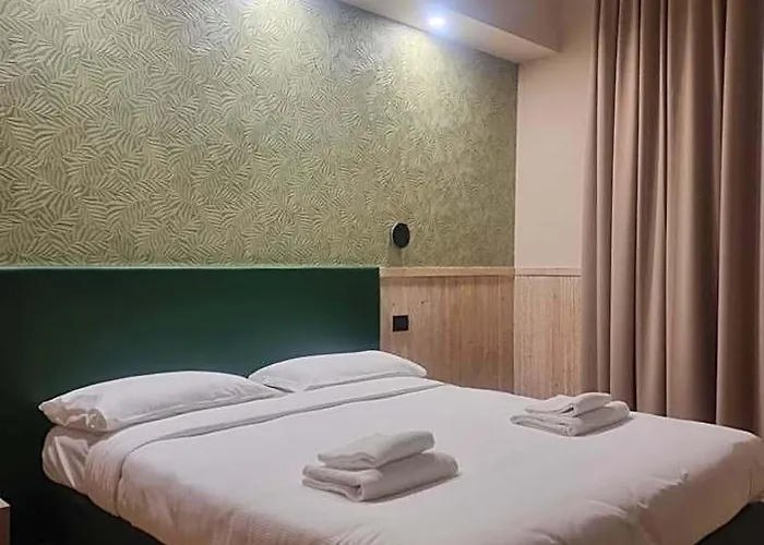 Pyramid Hotel 3*